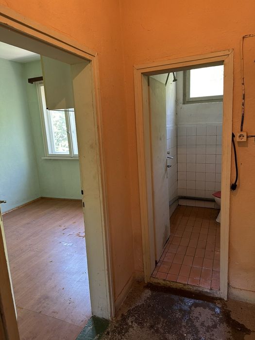 Продавам апартамент на гара Елисейна