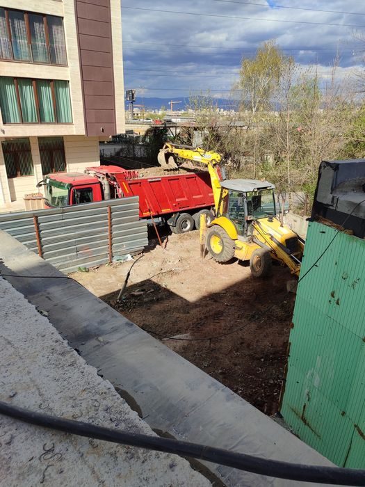 Строителна механизация/бобкат/комбинация/багери/скеле /офиси/валяк/и д