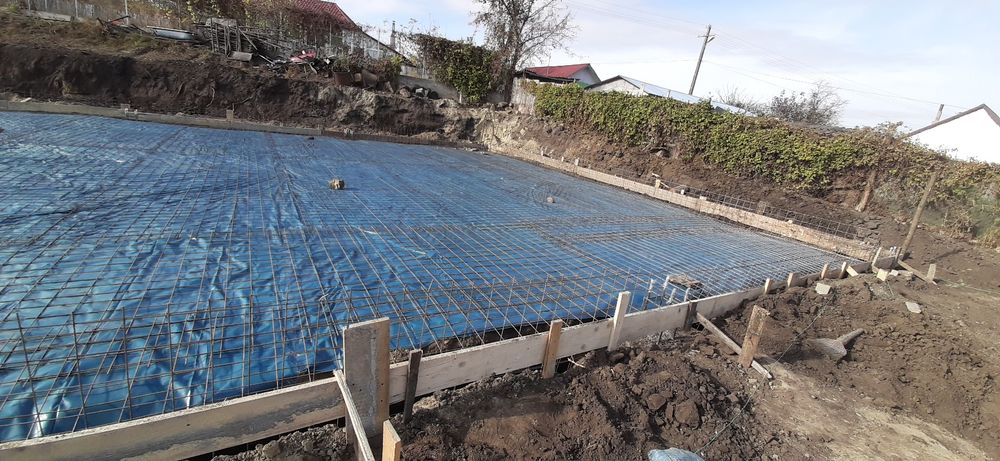Hala metalica 11x25x4 ipe 200.pret 8.500euro