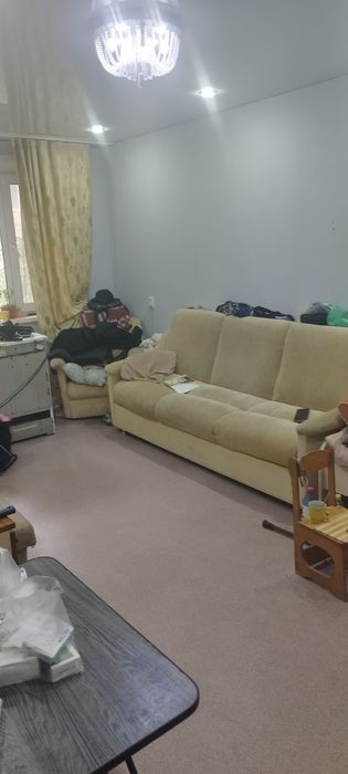 Продам квартиру трёхкомнатную