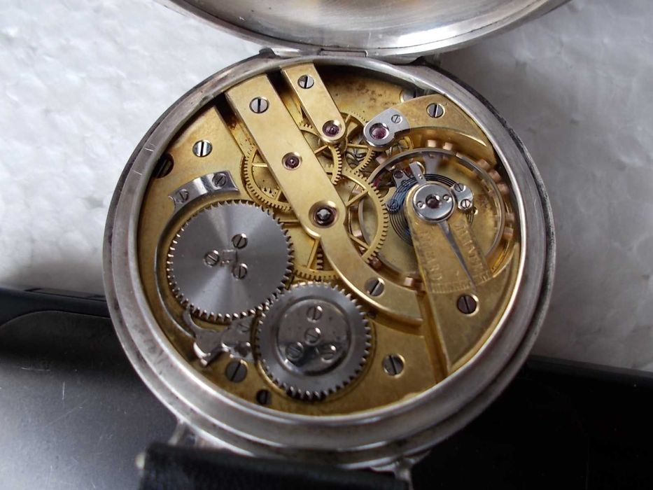 швейцарски ръчен часовник