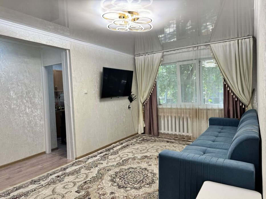 Продам 3 ком квартиру в р-оне Каравана