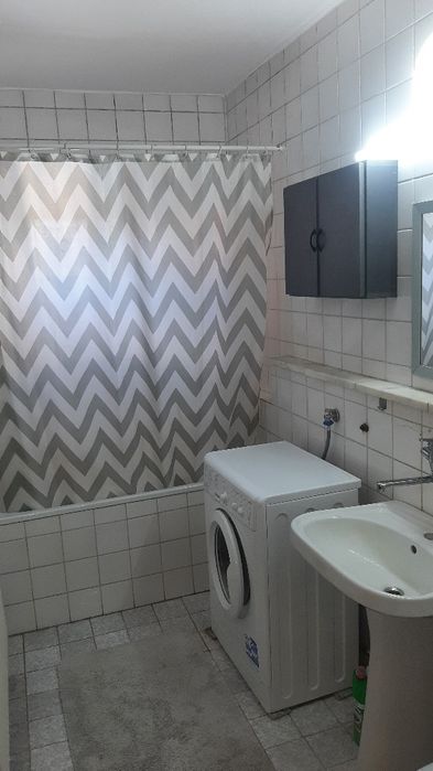 Închiriez apartament doua camere