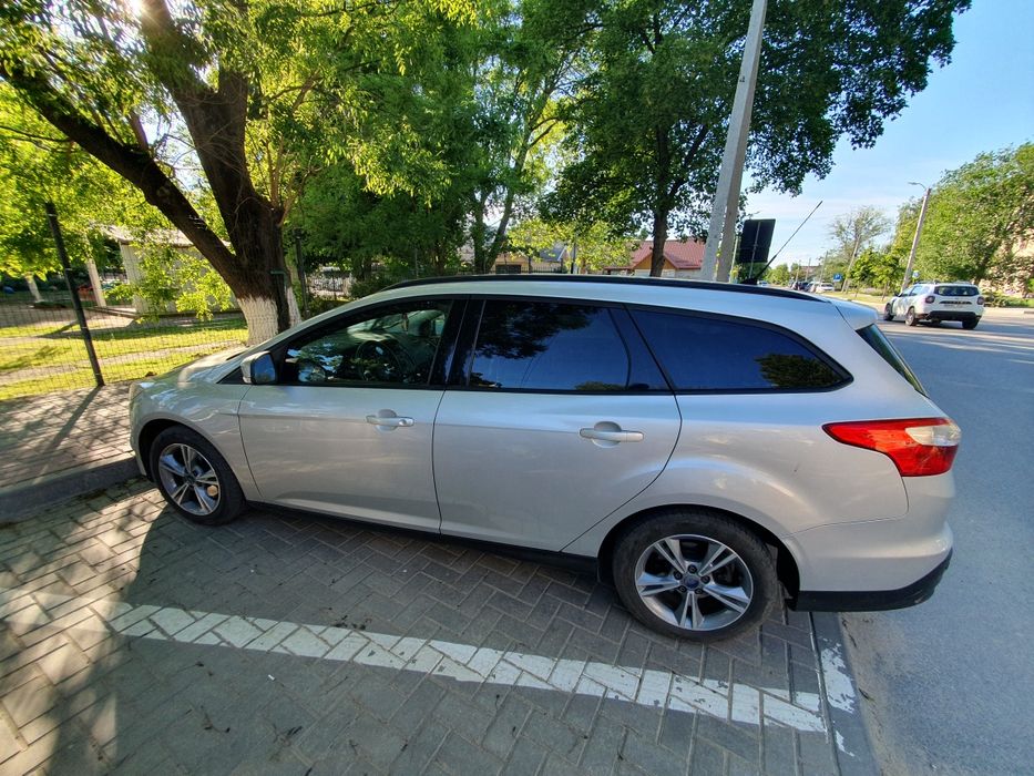 Vând Ford Focus 1.6 TDCi