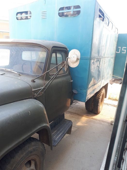 Газ 5208  сотилади