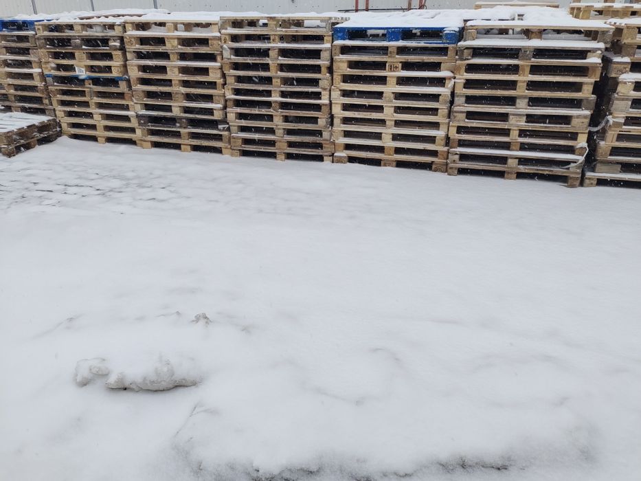 Продаю поддон б/у