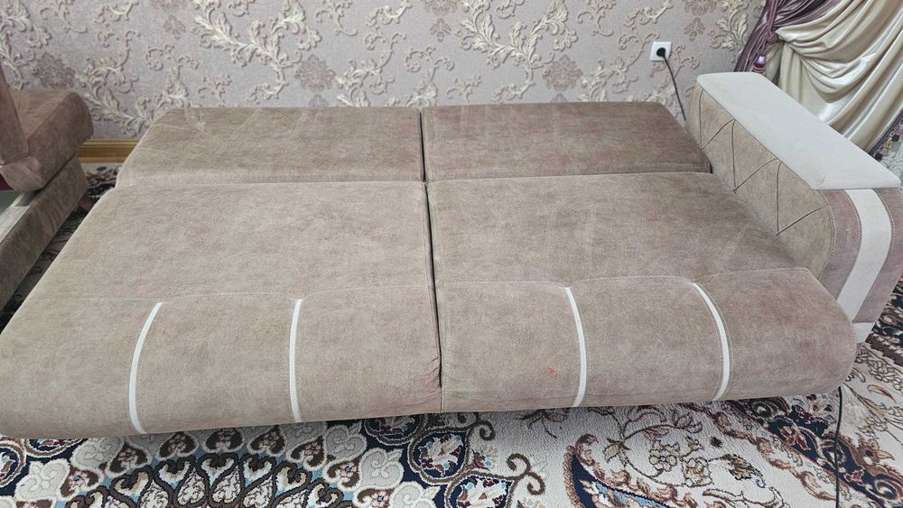 Мягкий диван  уголок