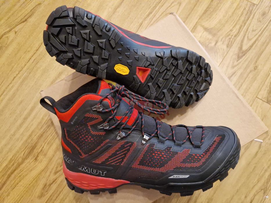 Mammut Goretex, bocanci tura, munte, salewa, la sportiva, scarpa