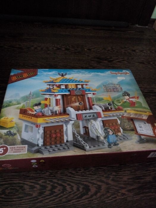 Трансформърси, конструктори и др. играчки/цени в описанието