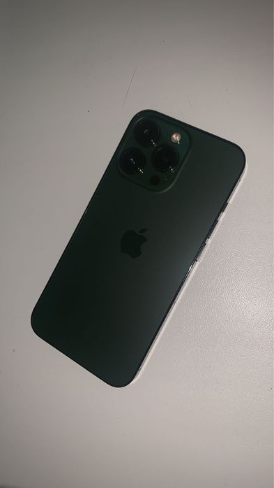 Продам Iphone 13pro