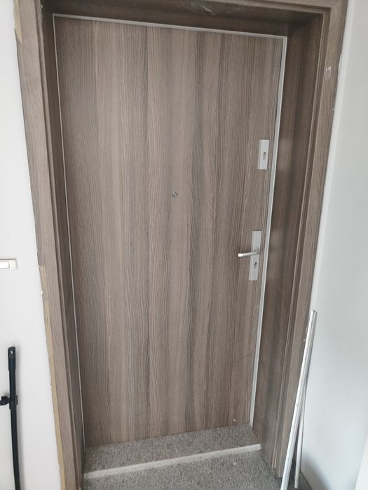 Продава се Тристаен апартамент в Хасково, Училищни - 92 кв.м за 1631 €/кв.м - Снимка #16