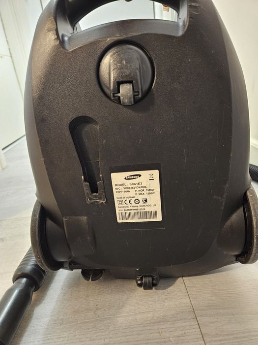 Aspirator cu sac Samsung VCC61E3V3K, 1500 W, 3 l,
