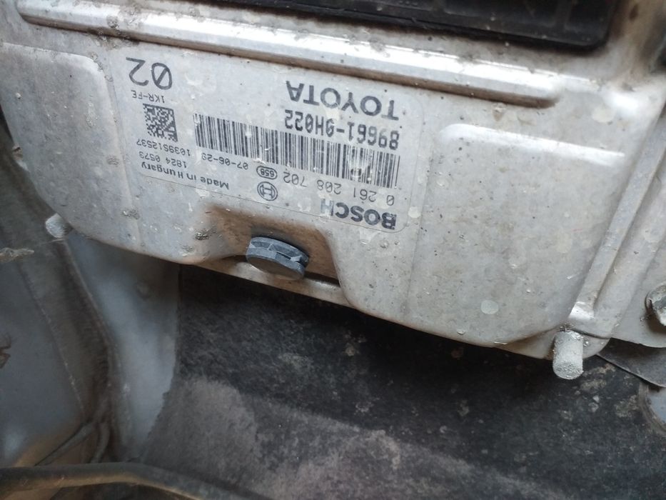 ECU Calculator Motor Peugeot 107 Citroen C1 Toyota Aygo 1.0 benzina E4