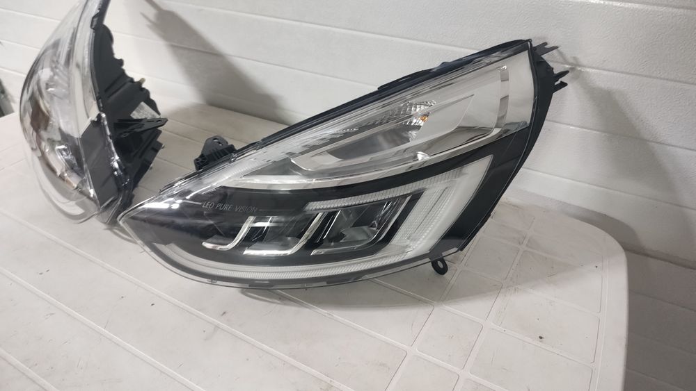 Far dreapta clio 4 facelif full led