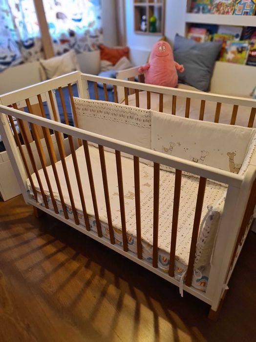 Дървена детска кошара с матрак