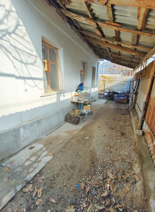 Продам дом в 112 квартале, улица Утемисова 20 а