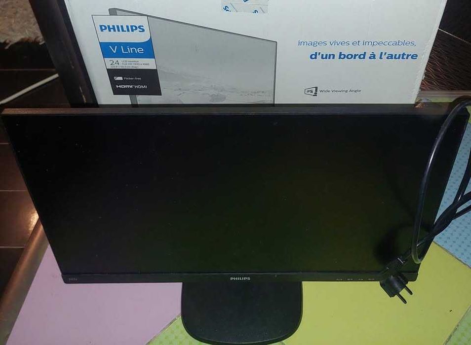 PHILIPS V-line 243V7QDSB 23,8″ LCD Full-HD monitor (4 ms rt, 75 Hz)
