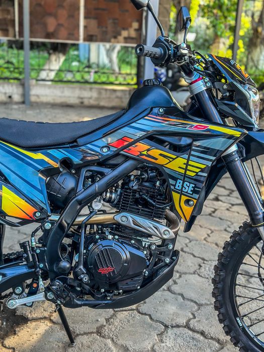 Кроссовый Эндуро мотоцикл BSE z9