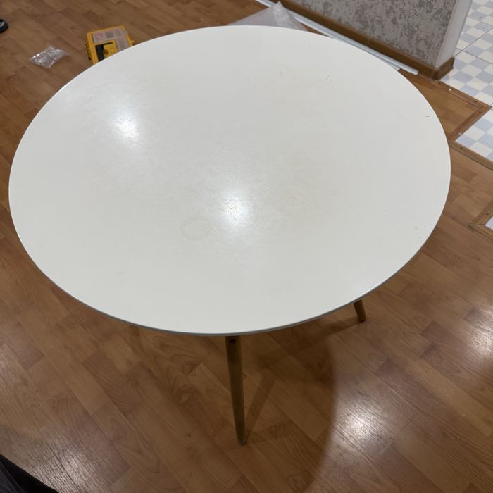 продам кухонный стол Икеа