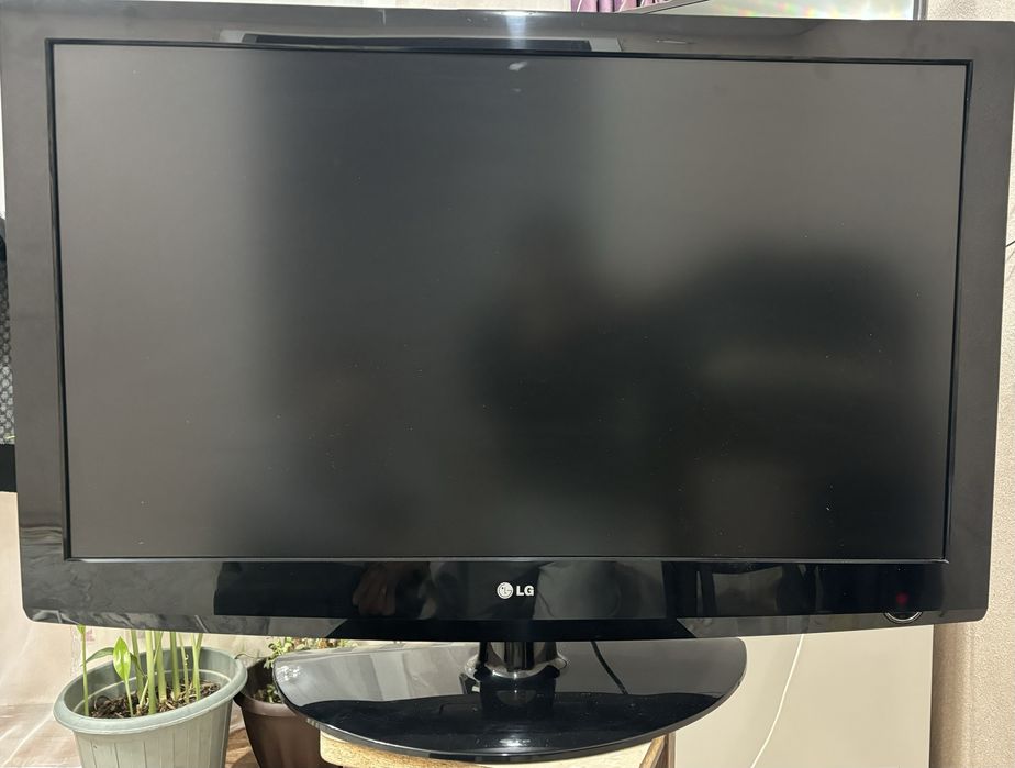 Продам телевизор