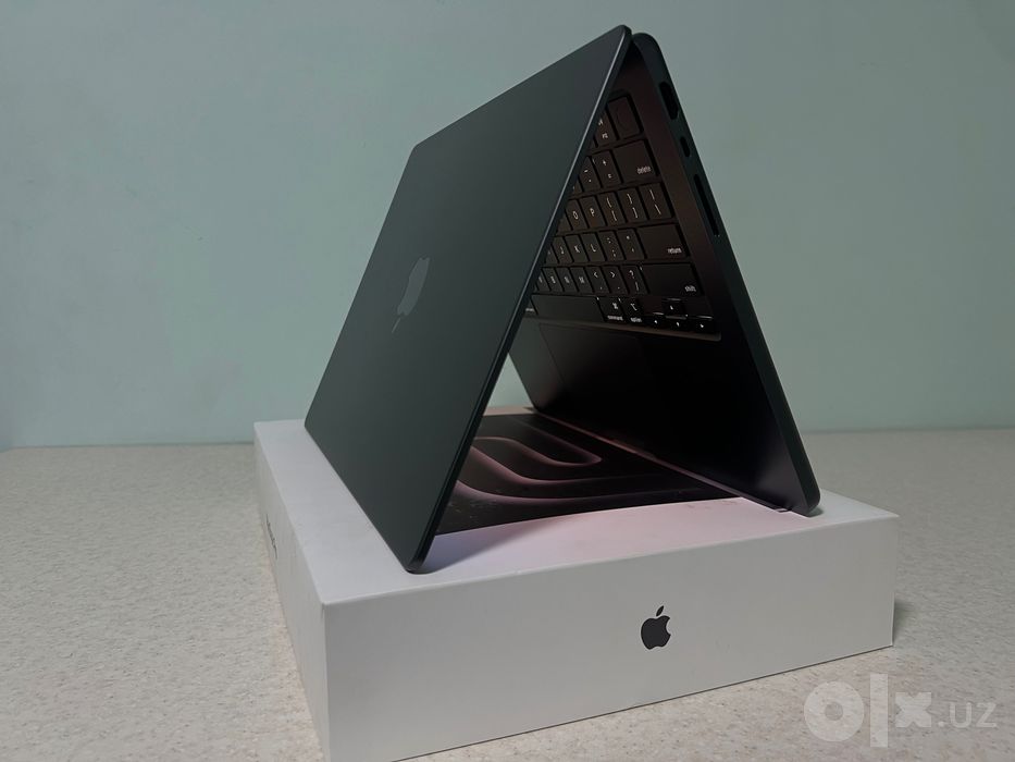 MacBook Pro M5 100%
