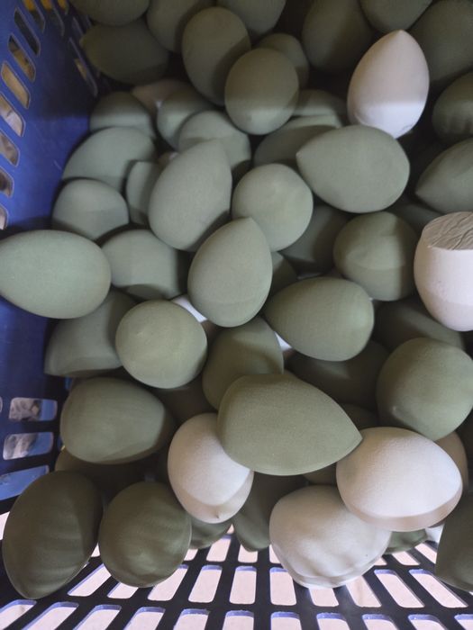 Тоналки,тени,крема