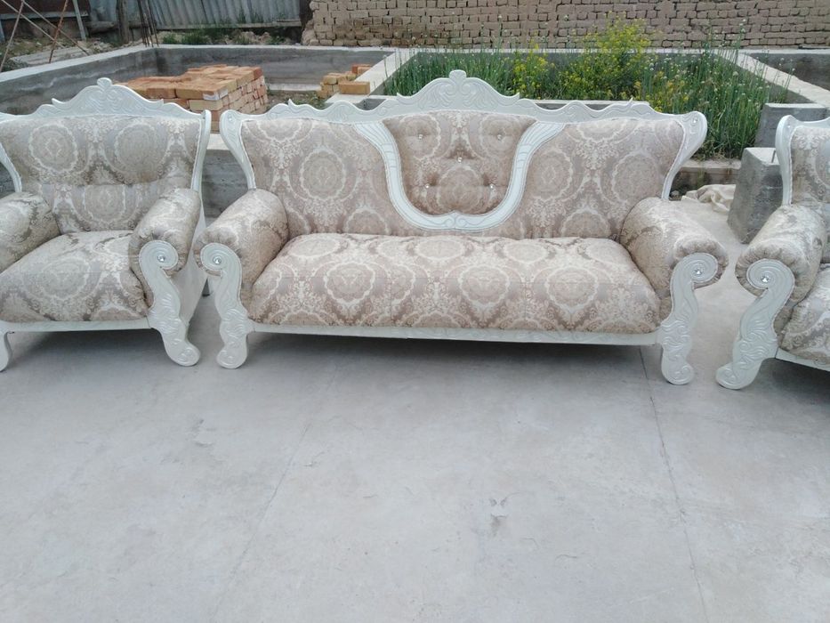 Реставрация и ремонт мягкой мебели