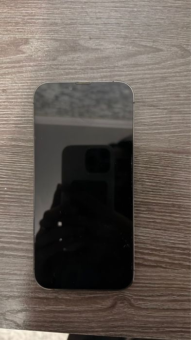 Продам телефон айфон 13 про макс