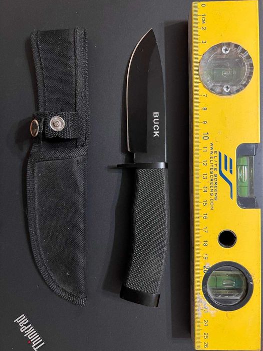 Ловен нож с калъф Buck