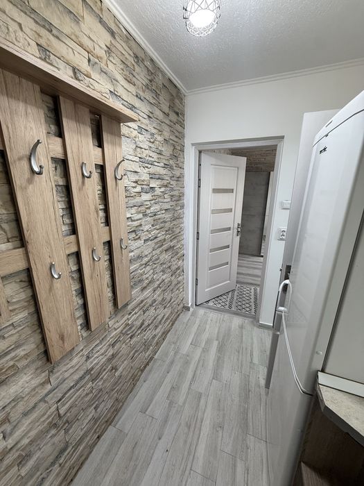 Apartament cu doua camere , zona Nufarul