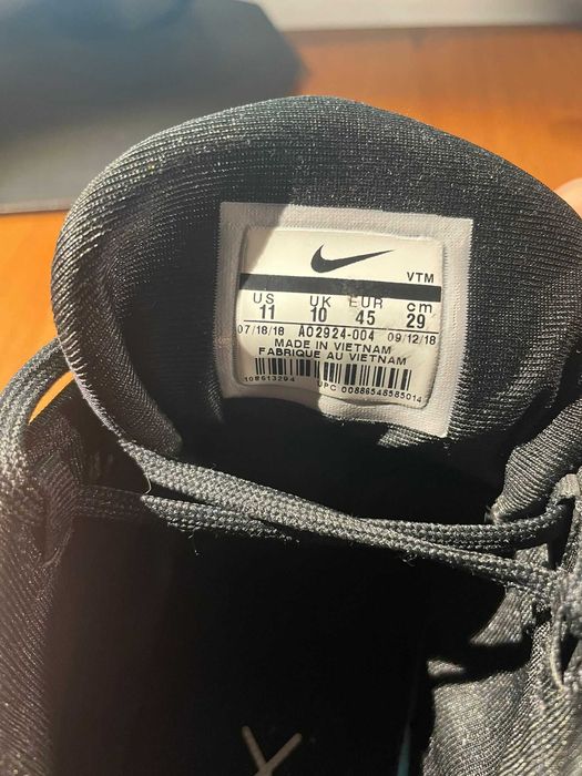 Nike AirMax 720 negri ( 29cm )