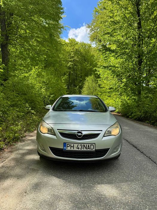 OPEL Astra 2011 — imagine 2
