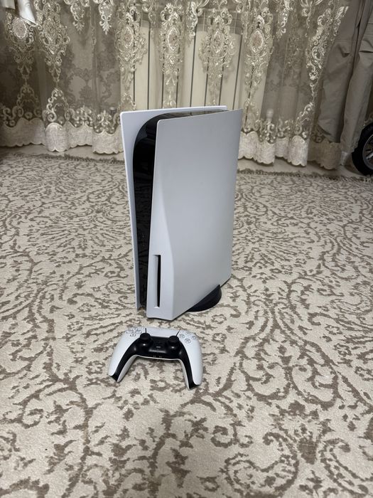 Playstation 5 с дисководом и подставкой