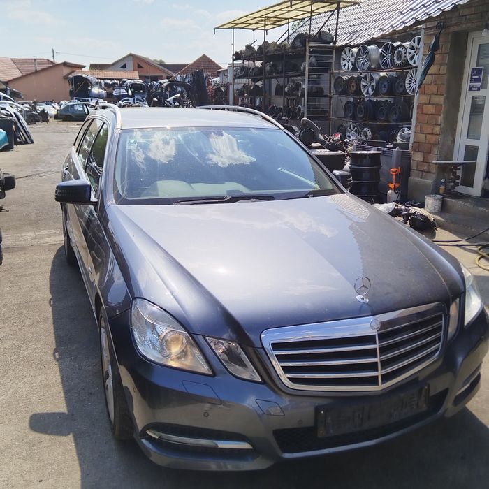 Far/Faruri dreapta Mercedes E-Class w212 an 2009-2013