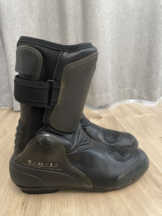 Cizme moto DAINESE 42/43/44 noi