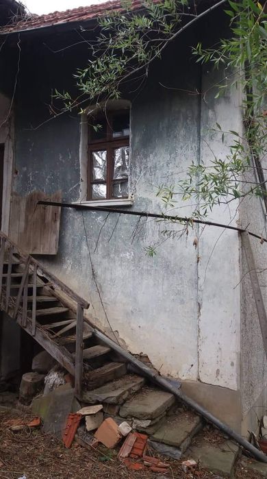 Продава се Къща в с. Микре, Област Ловеч - 102 кв.м за 100 €/кв.м - Снимка #1