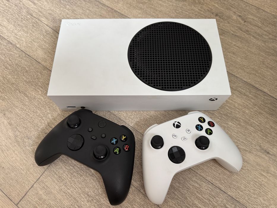 Продам Xbox series S / 512Gb