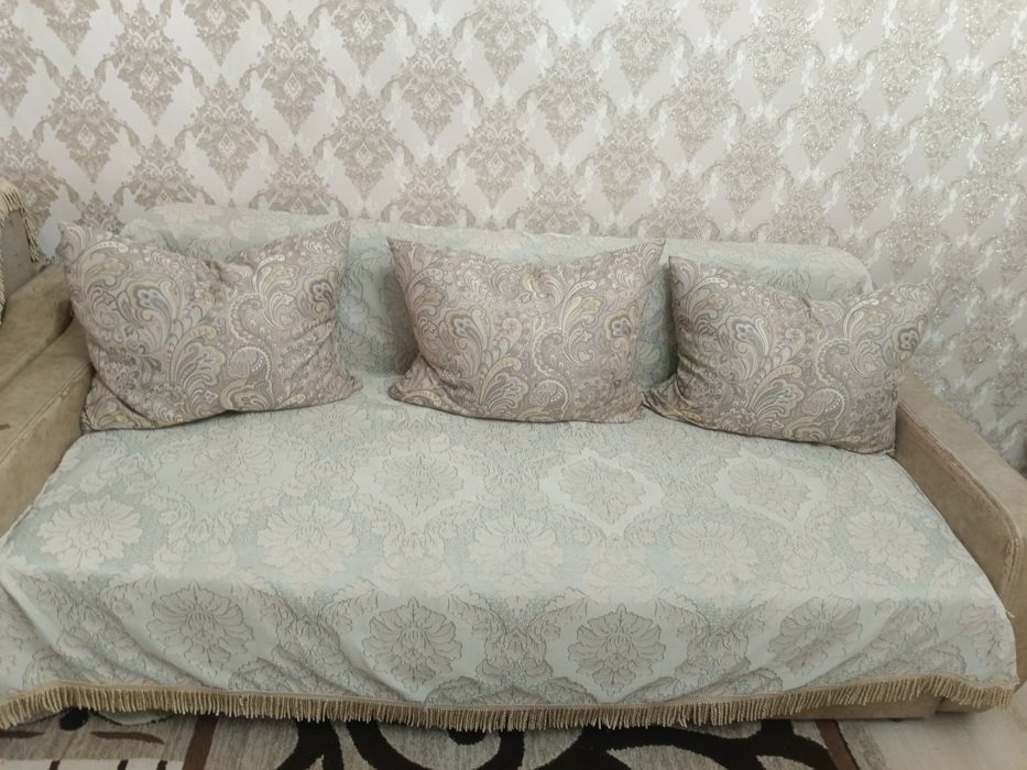 Мягкий уголок продам