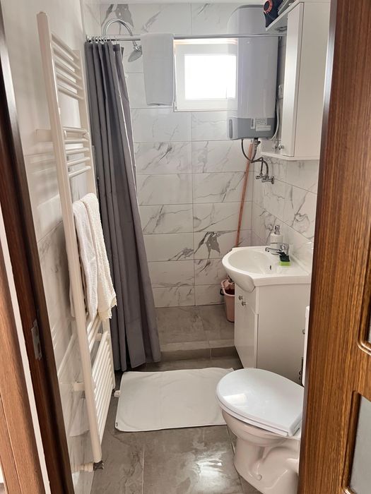 Apartament 2 camere, renovat complet – Centru Vișeu de Sus