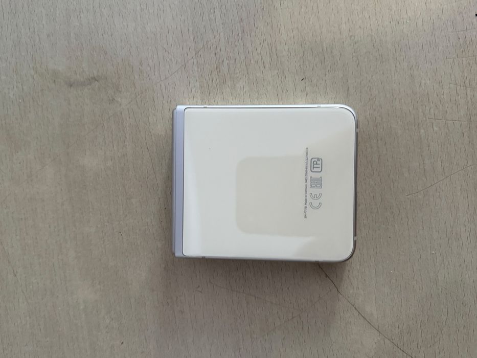 Samsung Z flip 3 256G