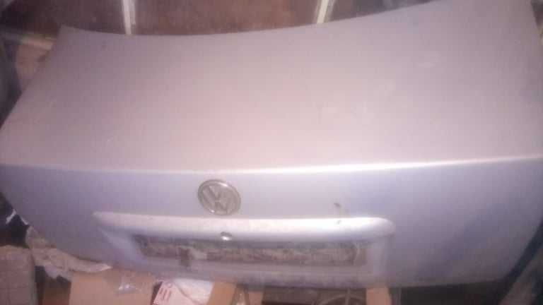 заден капак Пасат в5