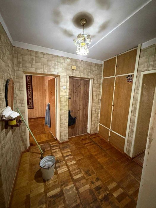 Продам 77 серию улица Улица Интизор 3/4/4