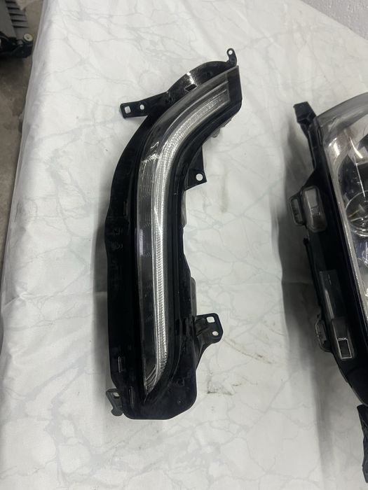 Far lumina de zi dreapta renault talisman