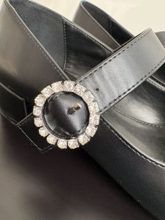 Елегантни обувки с нисък ток