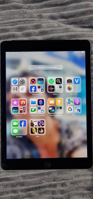 iPad Air 2, 64 Gb, Black  grey