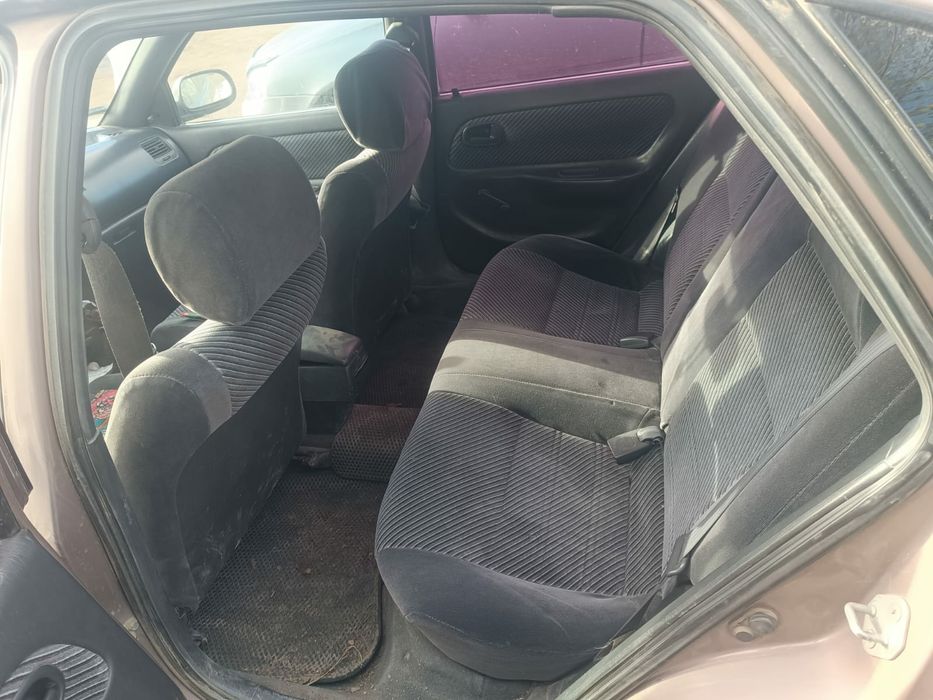 Тойота Королла 1.6