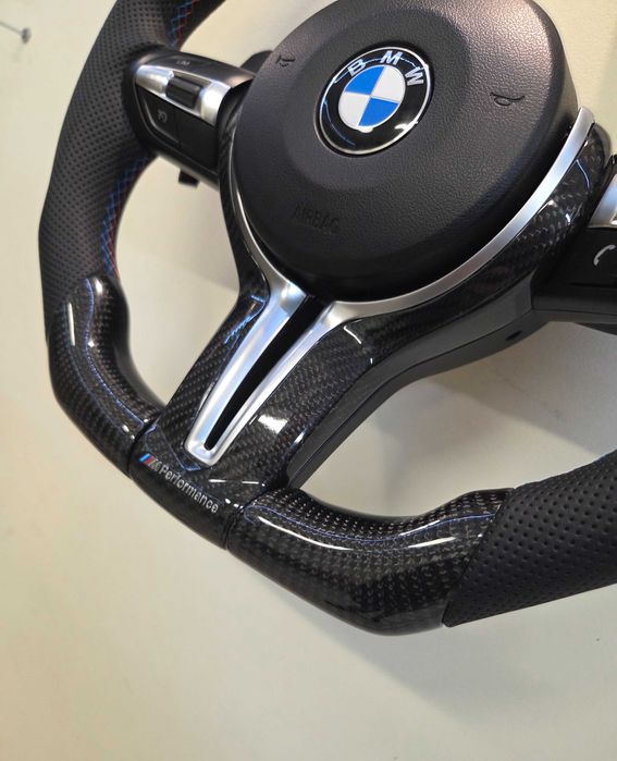 М спорт карбонов волан за БМВ Ф10 Ф11 Ф07 BMW F10 F11 F07 с дисплей