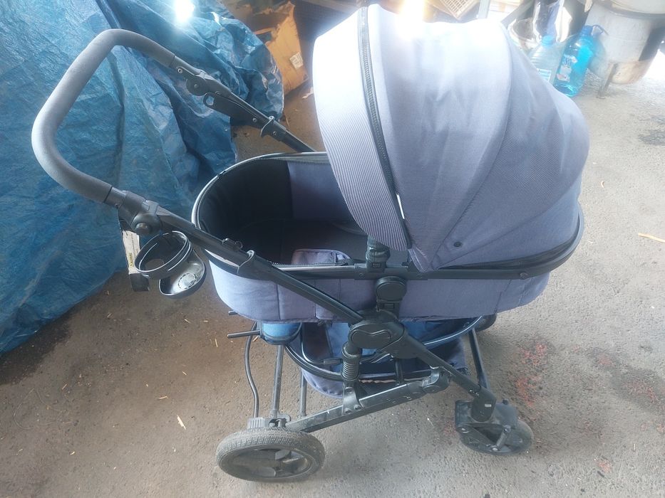 Детская коляска  новая с горным тормозам