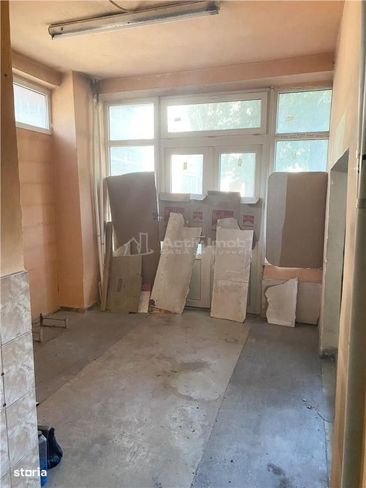 Spatiu Comercial 54 mp - Calea Aradului - Iosia