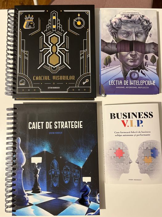 Vând un set de cărți în stare foarte bună, majoritatea sunt noi.